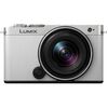 PANASONIC LUMIX S9 - Corpo (Smokey White) + S 18-40 mm f/4.5-6.3
