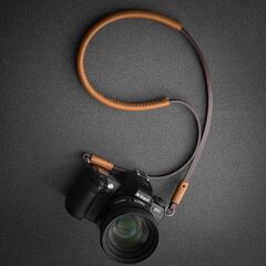 DEADCAMERAS Correia Slim - Castanho Claro e Camel/Dot PretoDEADCAMERAS Correia Slim - Castanho Claro e Camel/Dot Preto