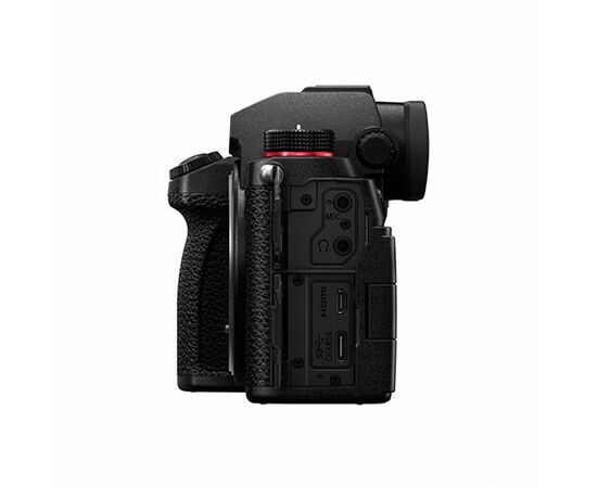 PANASONIC Lumix DC-S5 + 24-105mm f/4