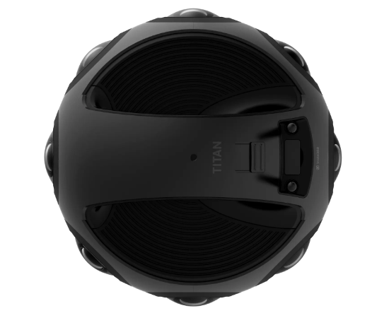 INSTA360 Titan