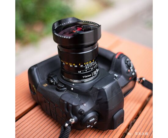 TTARTISAN 11mm f/2.8 Fisheye Nikon F