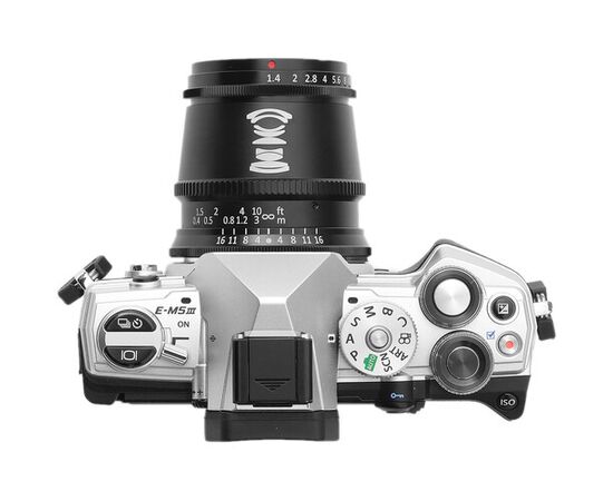 TTARTISAN 17mm f/1.4