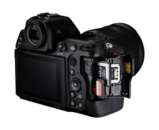 NIKON Z8 + 24-120mm f/4 S