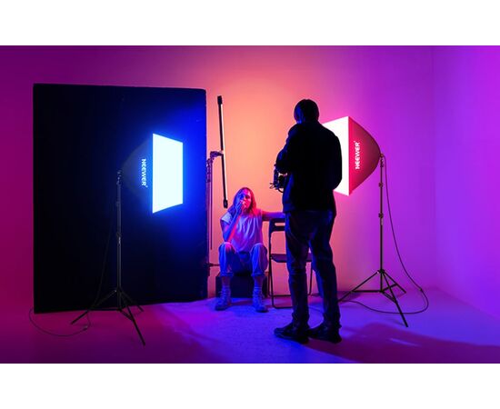 NEEWER Kit Duplo Iluminação LED RGB 24W + Softboxes 50x70cm + Tripés - NK800