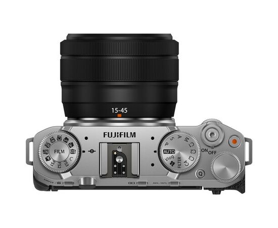FUJIFILM X-M5 + XC 15-45mm f/3.5-5.6 OIS PZ - Prata