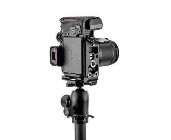 3 LEGGED THING L-Bracket Riley QD para Canon R7 - Preto