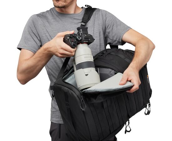 LOWEPRO Mochila ProTactic BP 450 AW III - Preto 28 L