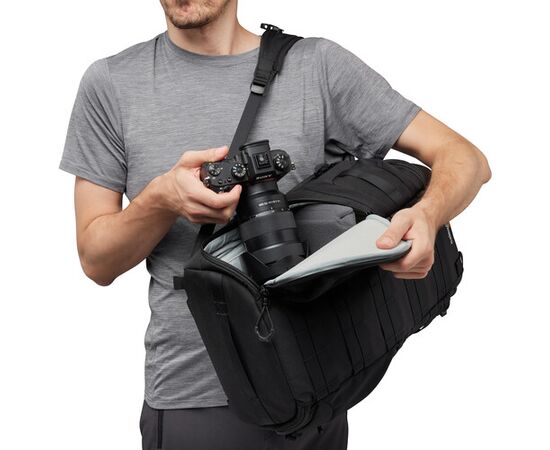 LOWEPRO Mochila ProTactic BP 350 AW III - Preto 17 L