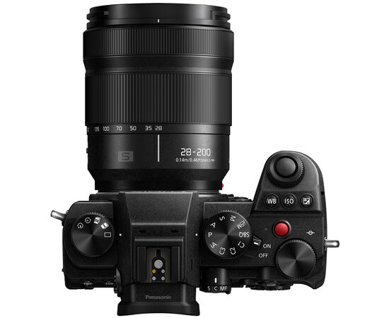 PANASONIC Lumix S5D + S 28-200mm f/4-7.1