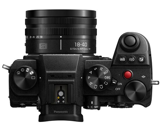 PANASONIC Lumix S5D + S 18-40mm f/4.5-6.3