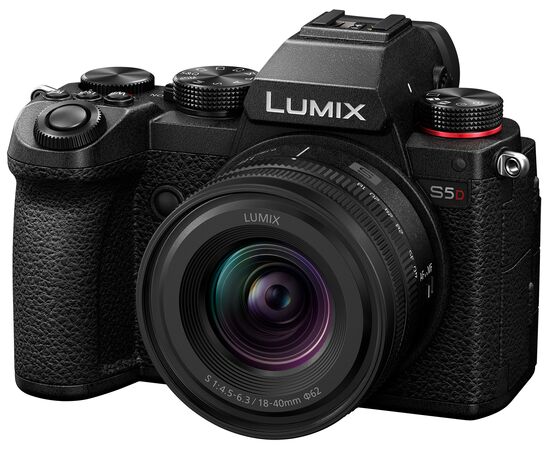PANASONIC Lumix S5D + S 18-40mm f/4.5-6.3