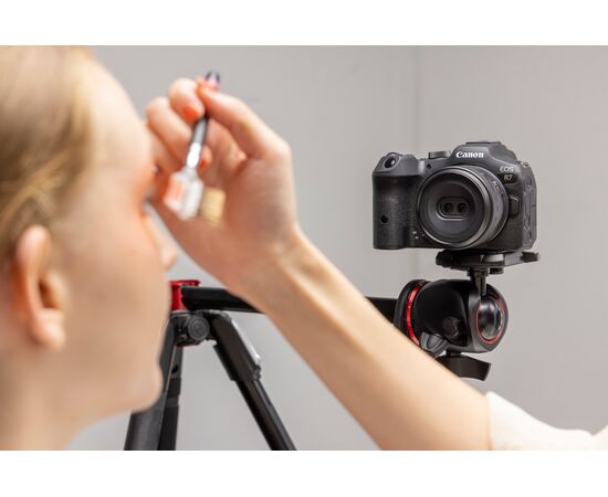 CANON RF-S 7.8mm f/4 STM DUAL