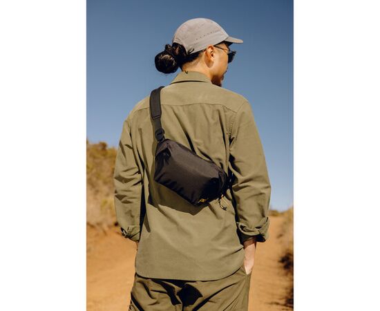 PEAK DESIGN Outdoor Sling 2L - Preto