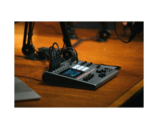 ZOOM PodTrack P8