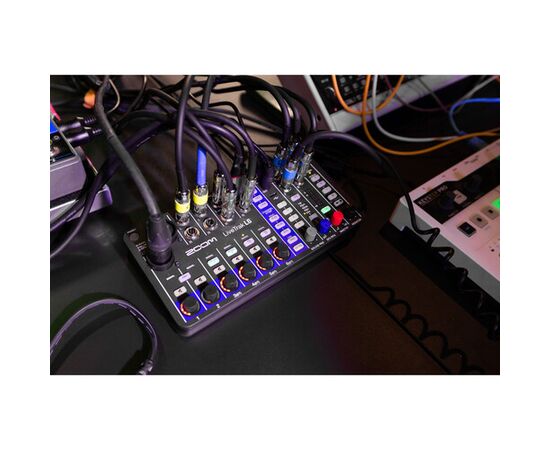 ZOOM LiveTrack L6