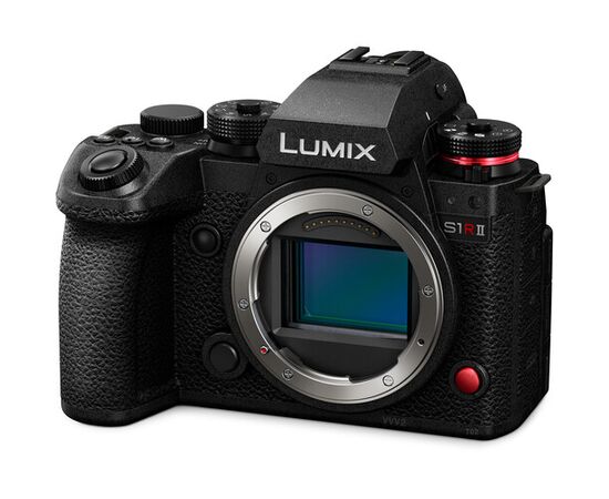 PANASONIC LUMIX S1R II + S 24-105mm f/4 Macro O.I.S