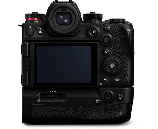 PANASONIC LUMIX S1R II + S 24-105mm f/4 Macro O.I.S