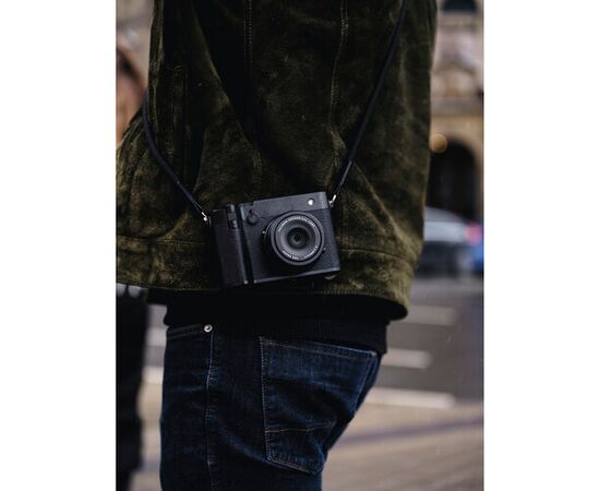FUJIFILM GFX 100RF - Preto