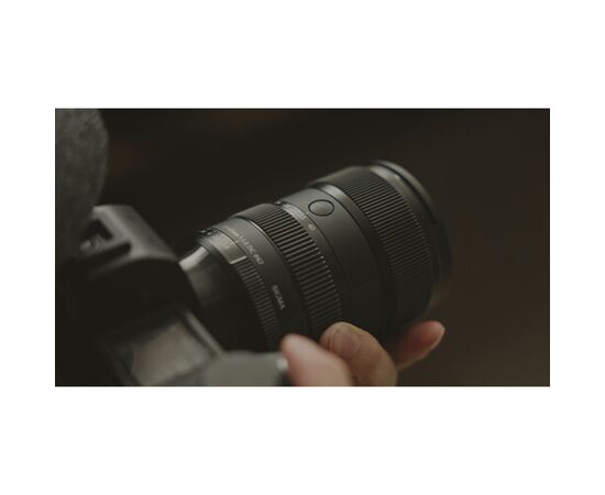 SIGMA 17-40mm f/1.8 DC Art L-Mount
