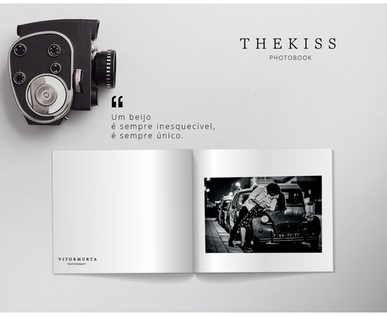 Livro "The Kiss" de Vítor Murta