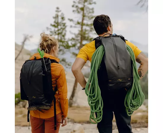 PEAK DESIGN Mochila OUTDOOR BACKPACK 45L - Preto