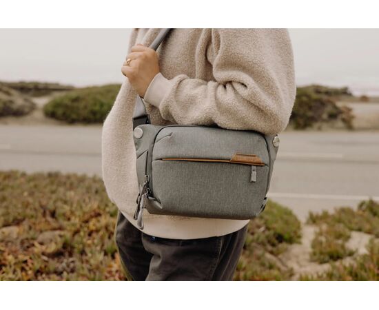 PEAK DESIGN Bolsa de Ombro Everyday Sling 3L V2 - Ash