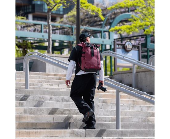 WANDRD Mochila THE PRVKE V4 31L - Rhone Burgundy
