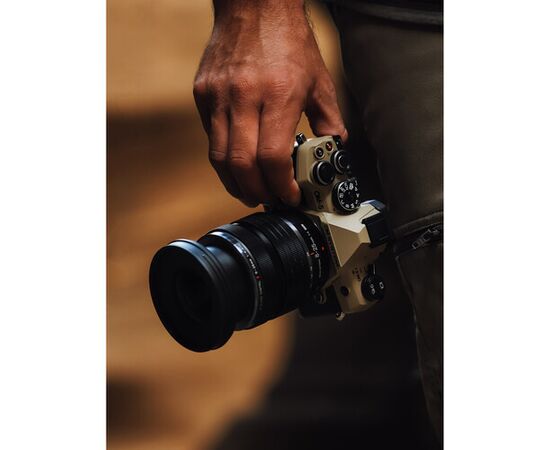 OM SYSTEM OM-5 Mark II Prata - Corpo