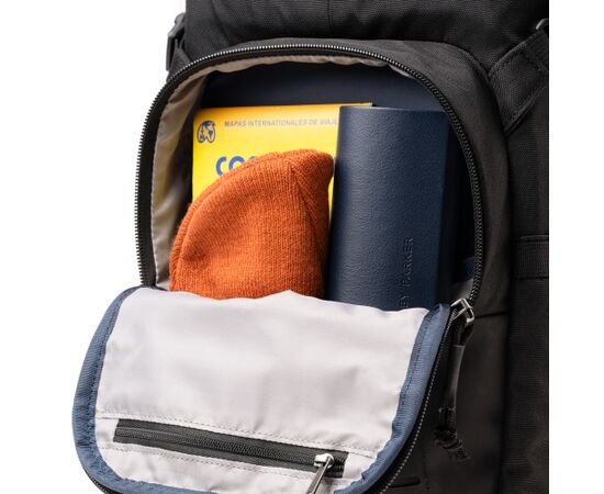 THINKTANK Mochila DarkLight 14L - Preto