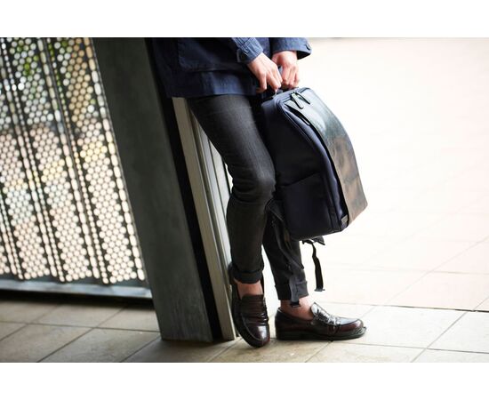 ARTISAN&ARTIST Mochila de Couro RR4-06C - Preto