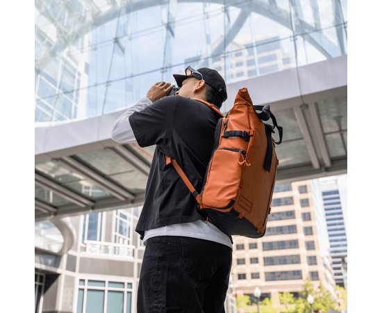 WANDRD Mochila de Viagem + Bolsa Organizadora PRVKE 31L - Laranja Sedona