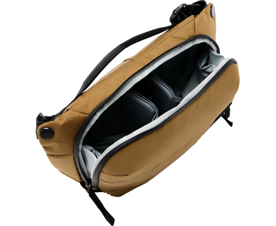 PEAK DESIGN Bolsa de Ombro Everyday Sling 6L V2 - Coyote