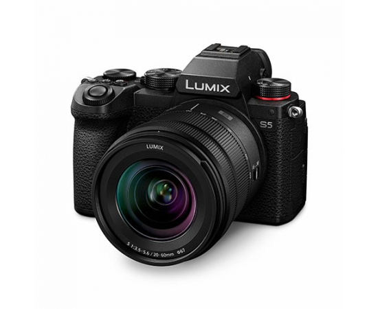 PANASONIC Lumix DC-S5 + 20-60mm f/3.5-5.6 + 70-300mm f/4.5-5.6 MACRO O.I.S.